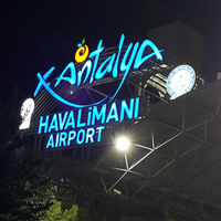 Antalya Havalimanı Giriş Gece